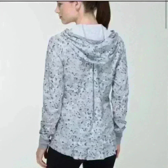 Lululemon lightened up pullover sweater - Picture 2 of 9